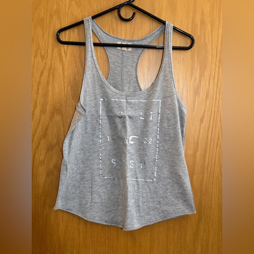 Women’s Hollister racer back Crop Tank Top - Picture 1 of 4